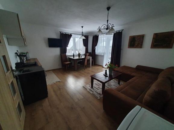 Apartmánový dom Adas Prosiek Esterno foto