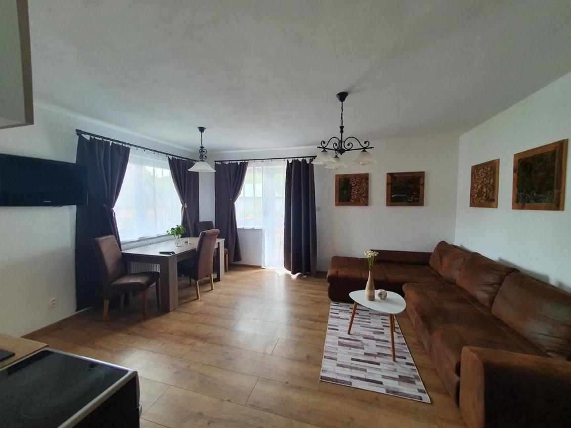Apartmánový dom Adas Prosiek Esterno foto
